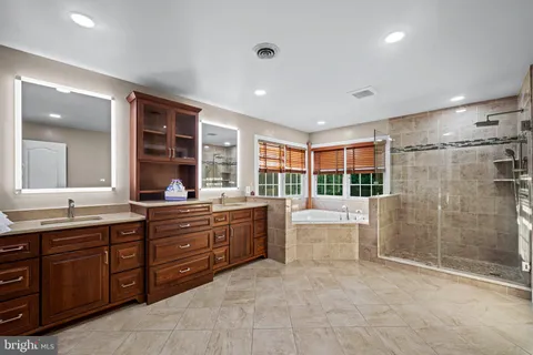 $1,250,000 | 1302 Bluegrass Way, Gambrills, MD 21054
