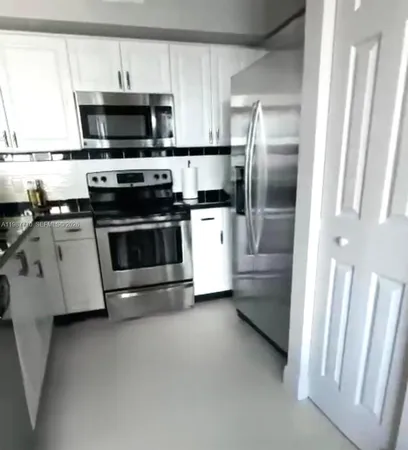 $5,000 | 1155 Brickell Bay Drive, Unit 1008, Miami, FL 33131