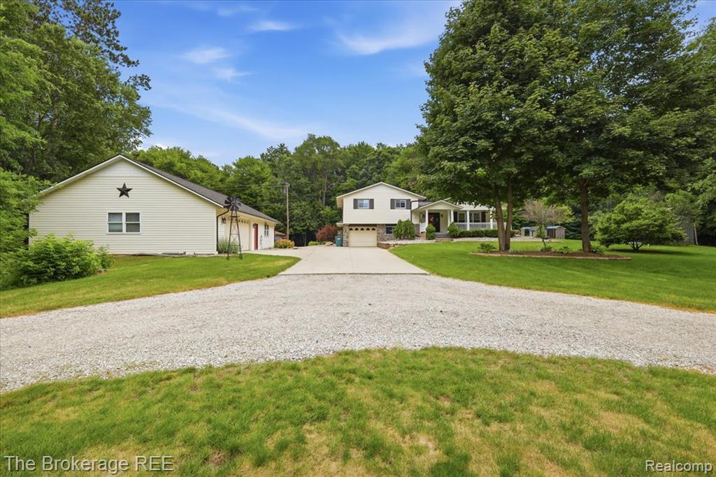 440 North Elm Grove Road Lapeer, MI 48446 - Photo 9 of 64 Gallery Image 9