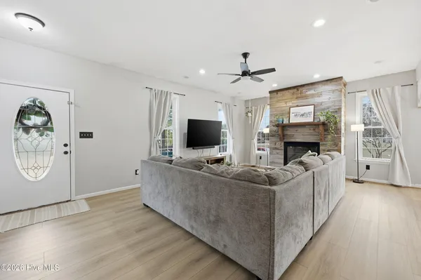 $499,000 | 119 Lighthouse View, Aydlett, NC 27916