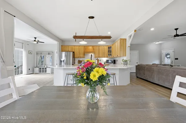 $499,000 | 119 Lighthouse View, Aydlett, NC 27916