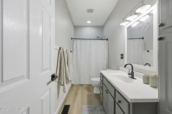 $499,000 | 119 Lighthouse View, Aydlett, NC 27916