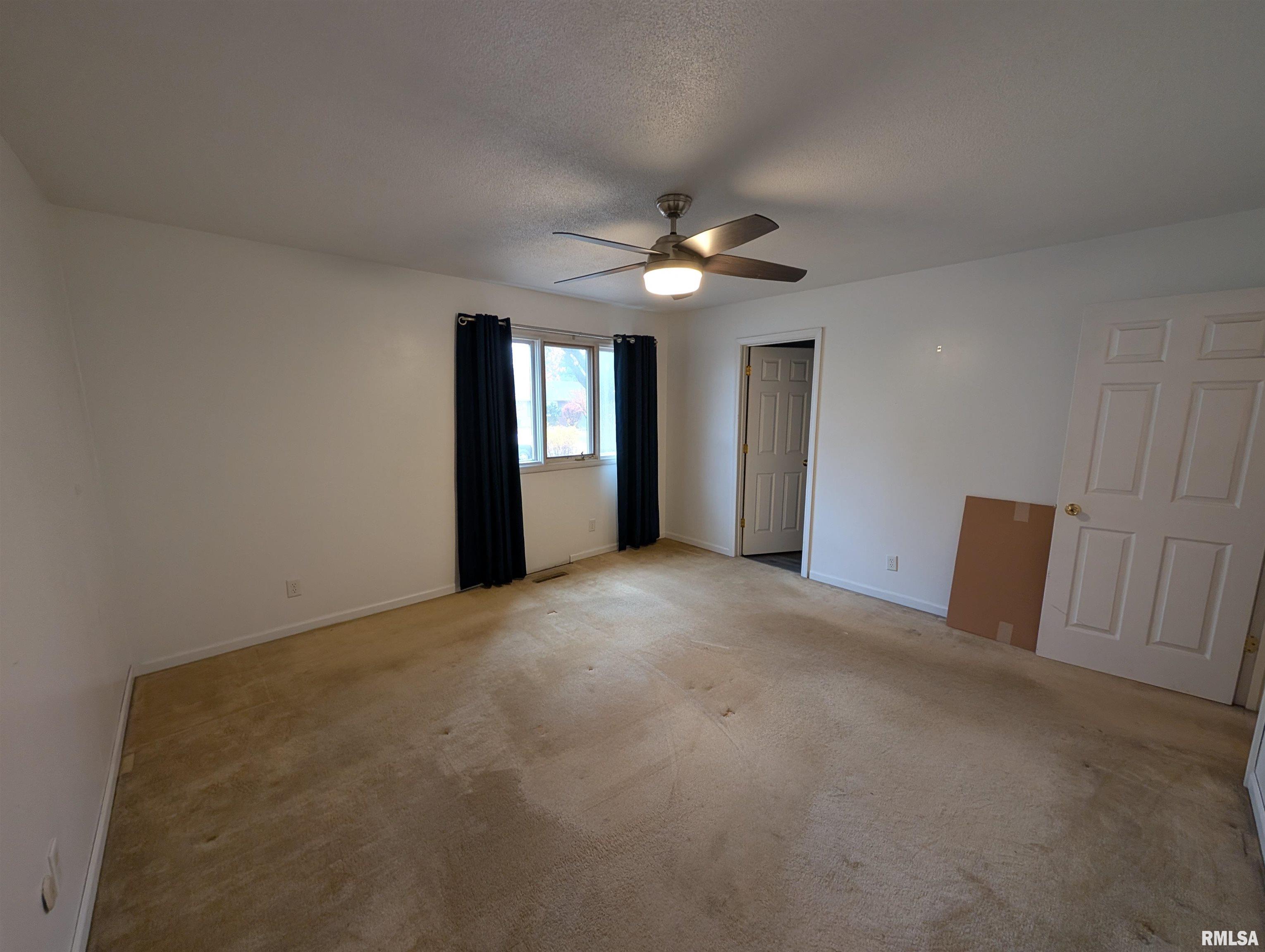 27 Mishawaka Drive Rochester, IL 62563 - Photo 11 of 30 Gallery Image 11