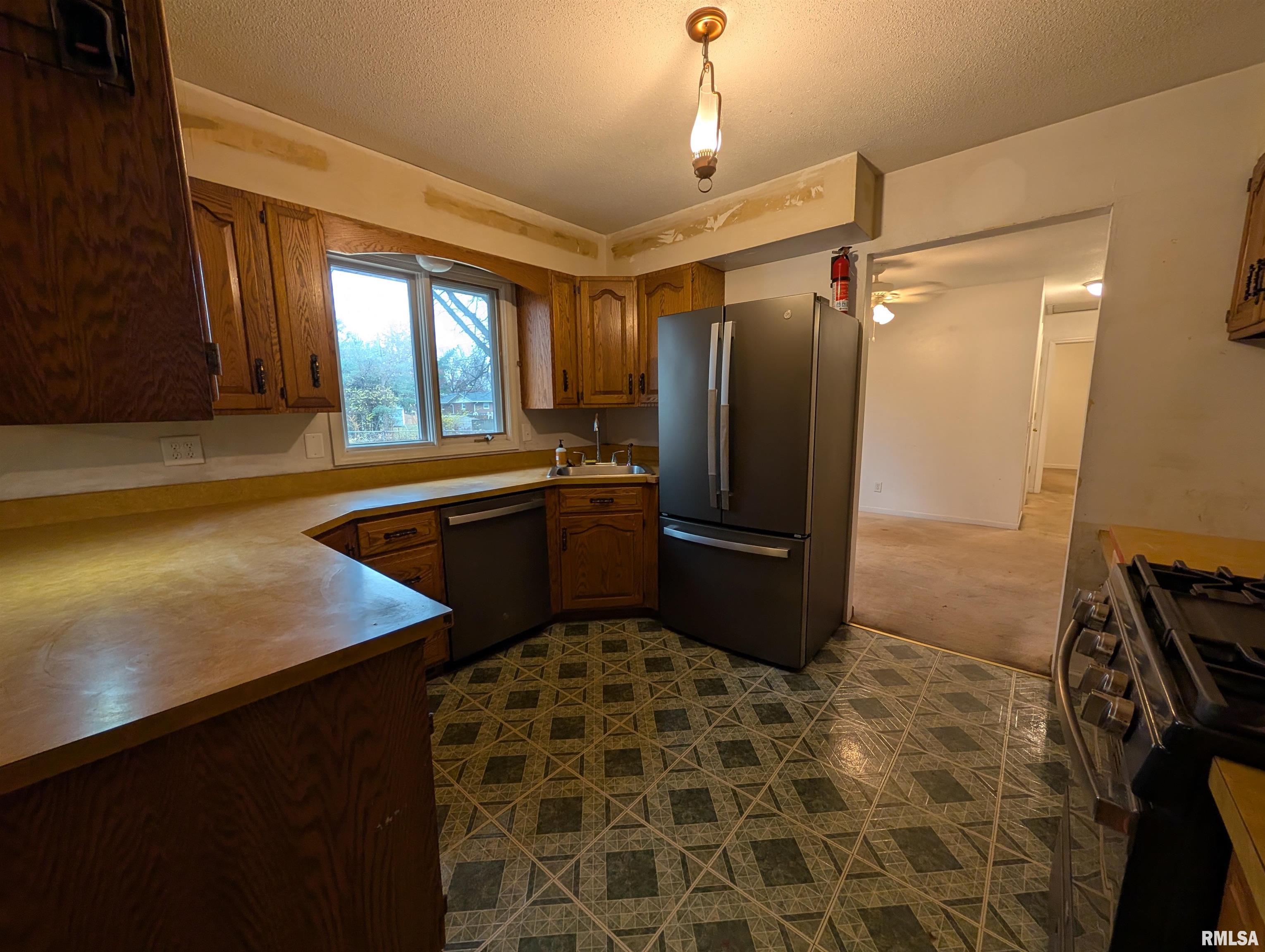 27 Mishawaka Drive Rochester, IL 62563 - Photo 19 of 30 Gallery Image 19