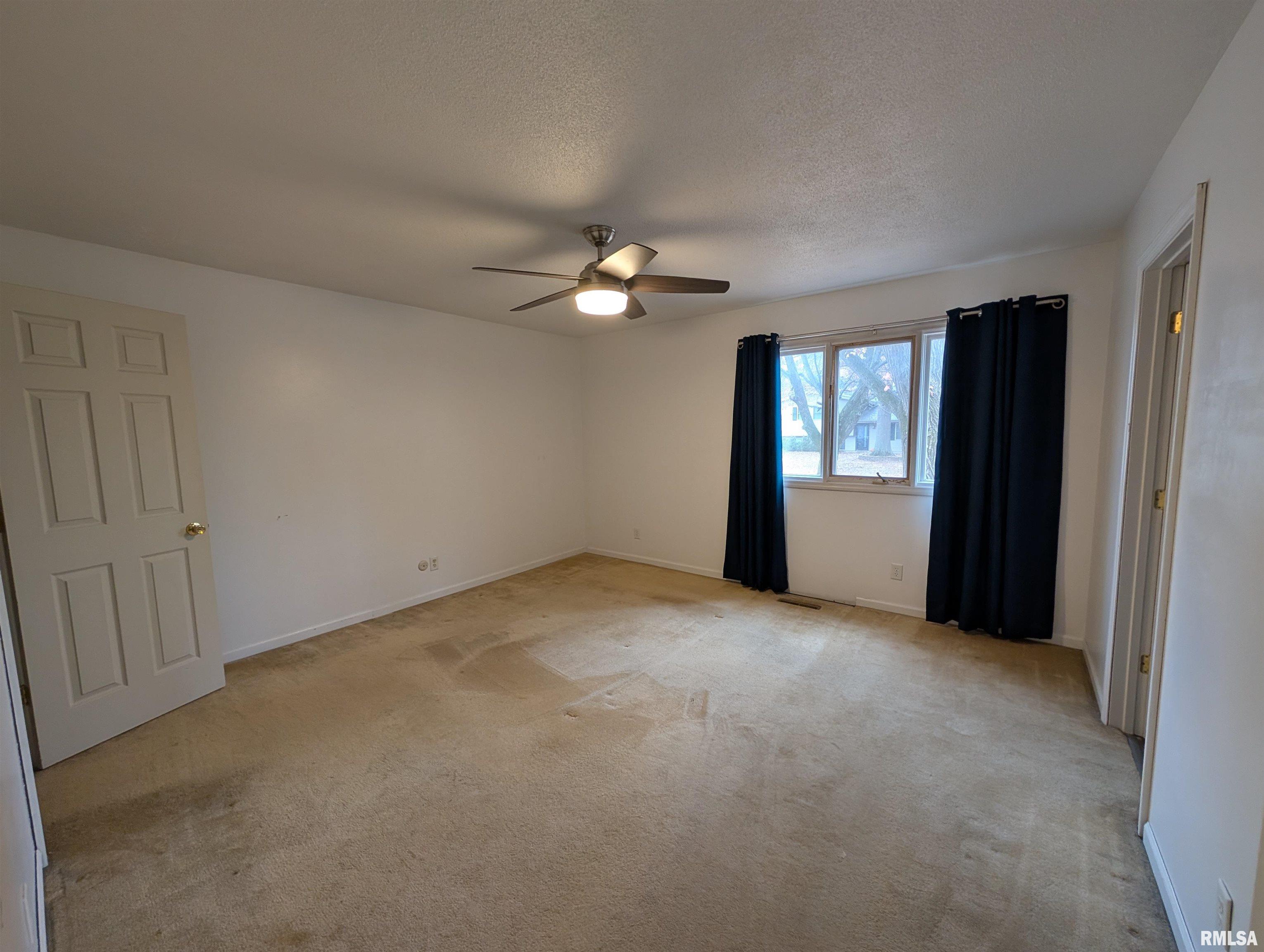 27 Mishawaka Drive Rochester, IL 62563 - Photo 10 of 30 Gallery Image 10