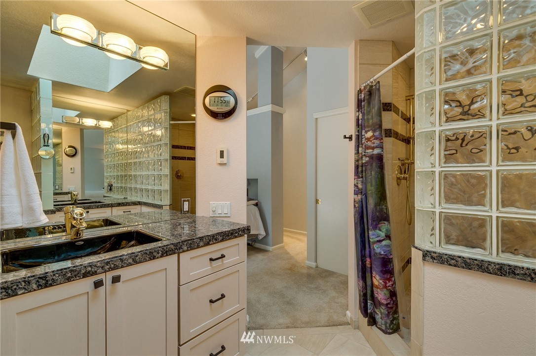 8730 43rd Place Southwest Seattle, WA 98136 - Photo 14 of 34 Gallery Image 14