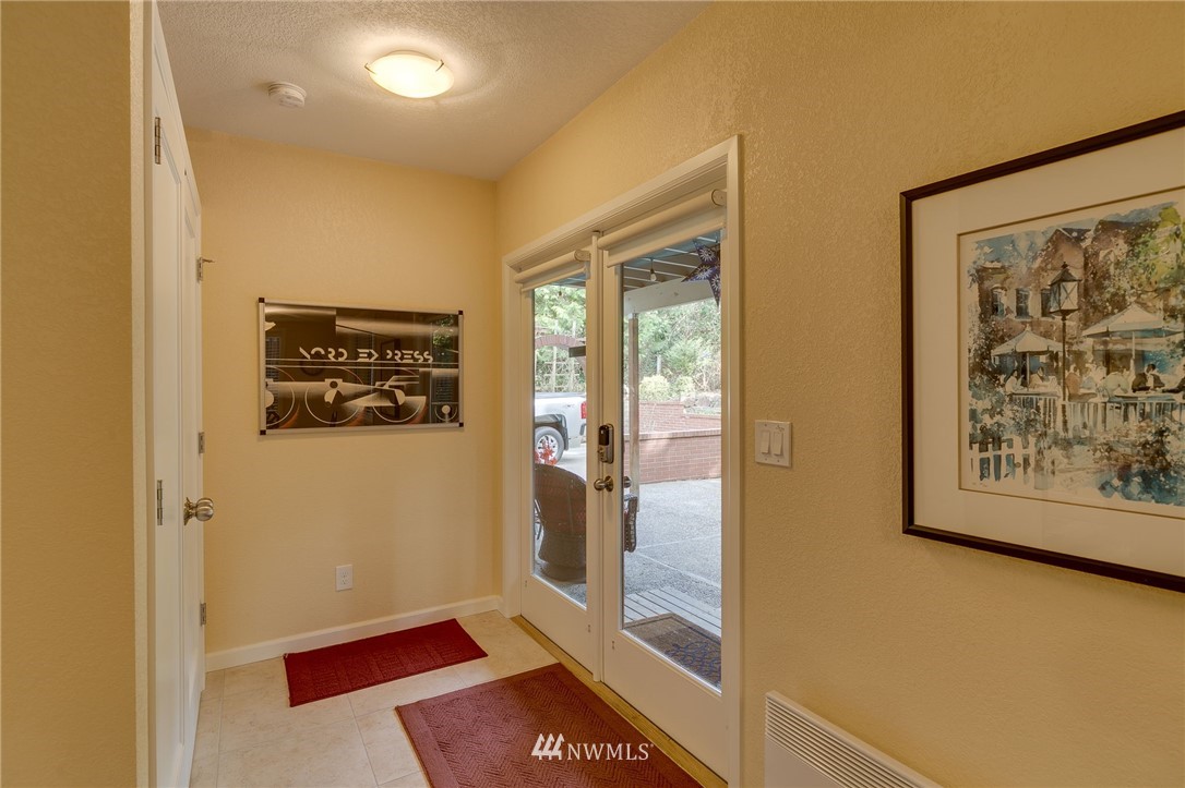 8730 43rd Place Southwest Seattle, WA 98136 - Photo 22 of 34 Gallery Image 22