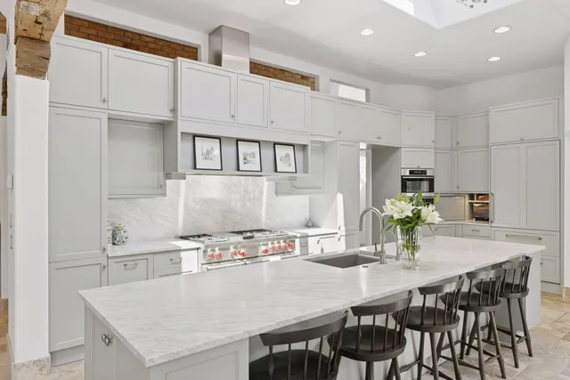 $3,200,000 | 16127 Crosby Cove, Wayzata, MN 55391