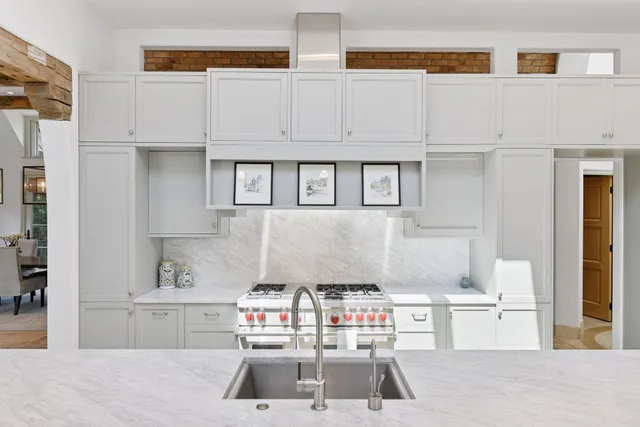 $3,200,000 | 16127 Crosby Cove, Wayzata, MN 55391