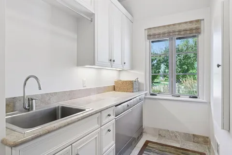 $3,200,000 | 16127 Crosby Cove, Wayzata, MN 55391