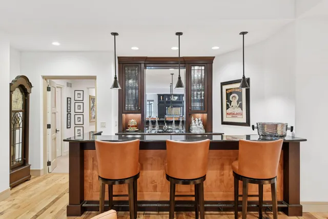 $3,200,000 | 16127 Crosby Cove, Wayzata, MN 55391