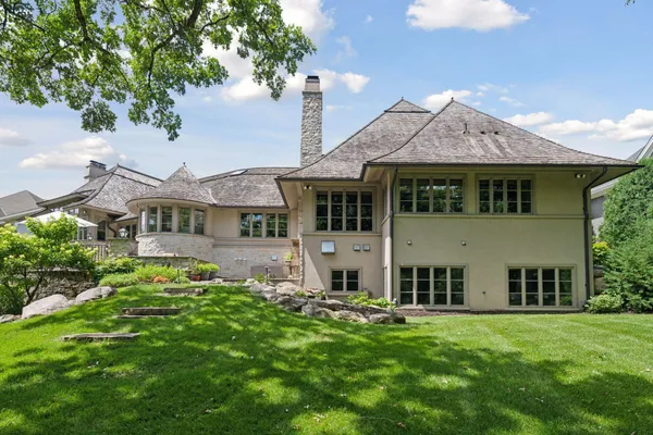 $3,200,000 | 16127 Crosby Cove, Wayzata, MN 55391