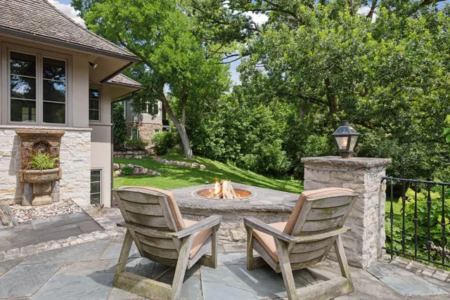 $3,200,000 | 16127 Crosby Cove, Wayzata, MN 55391