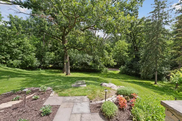 $3,200,000 | 16127 Crosby Cove, Wayzata, MN 55391