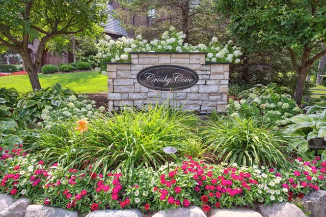 $3,200,000 | 16127 Crosby Cove, Wayzata, MN 55391