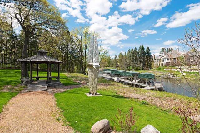 $3,200,000 | 16127 Crosby Cove, Wayzata, MN 55391