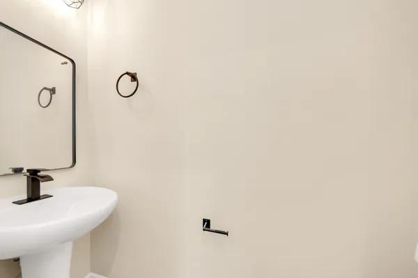 $2,450 | 3810 Hiford Drive, Unit A, Houston, TX 77047