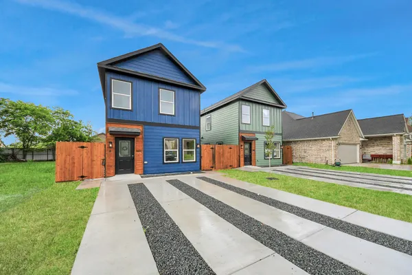 $2,450 | 3810 Hiford Drive, Unit A, Houston, TX 77047