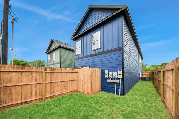 $2,450 | 3810 Hiford Drive, Unit A, Houston, TX 77047