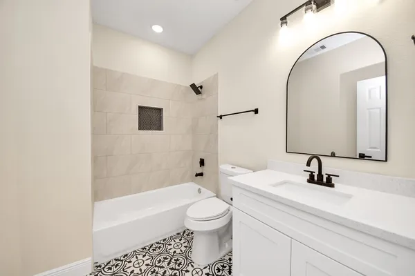 $2,450 | 3810 Hiford Drive, Unit A, Houston, TX 77047