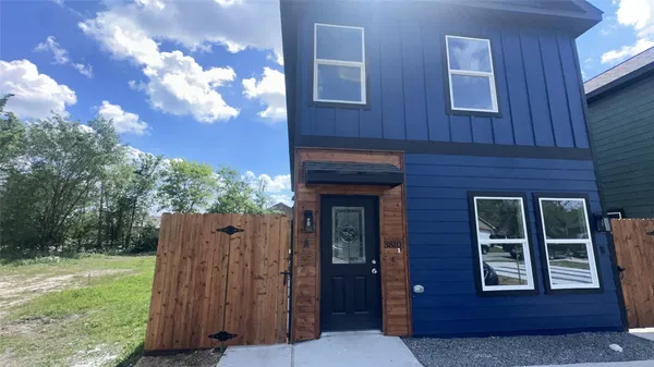 $2,450 | 3810 Hiford Drive, Unit A, Houston, TX 77047