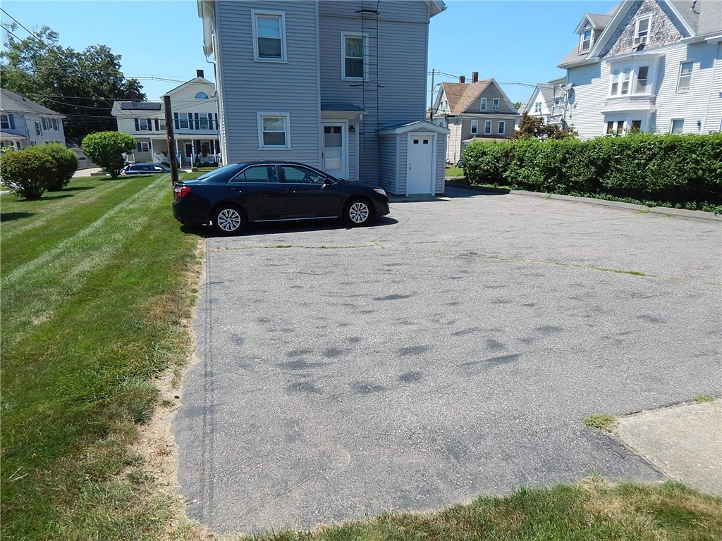 11 Summer Street Westerly, RI 02891 - Photo 4 of 25