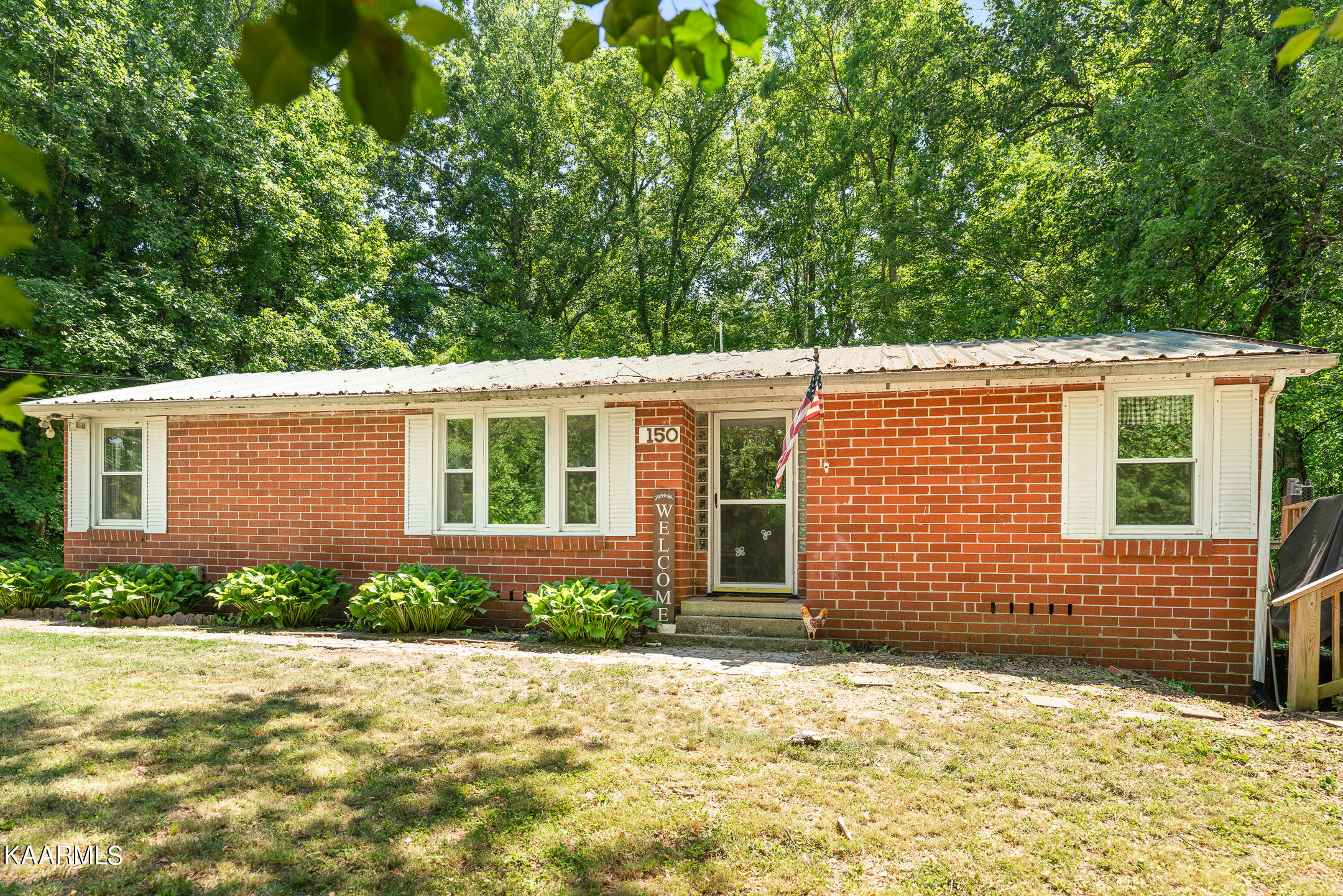 150 Yarnell Road Clinton, TN 37716 - Photo 7 of 16 Front-facing