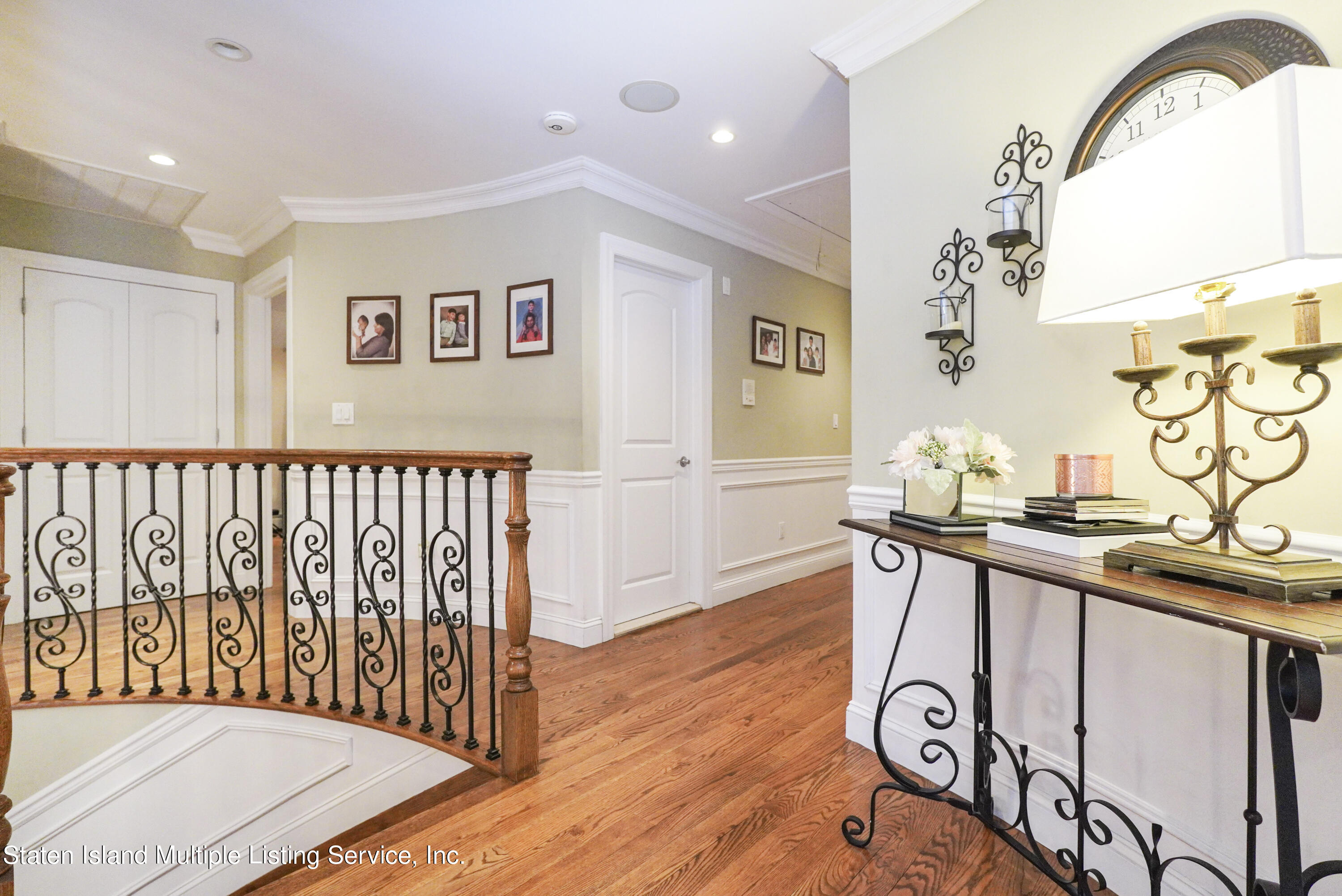 20 Kenneth Place Staten Island, NY 10309 - Photo 23 of 52 a view of a entryway door with furniture