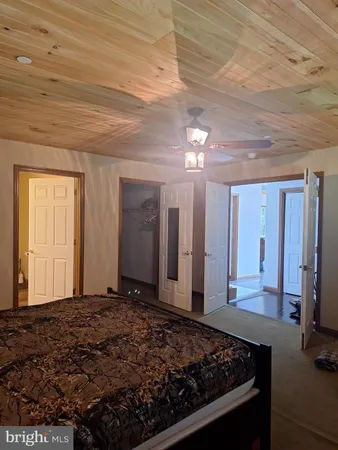 a view of a bedroom