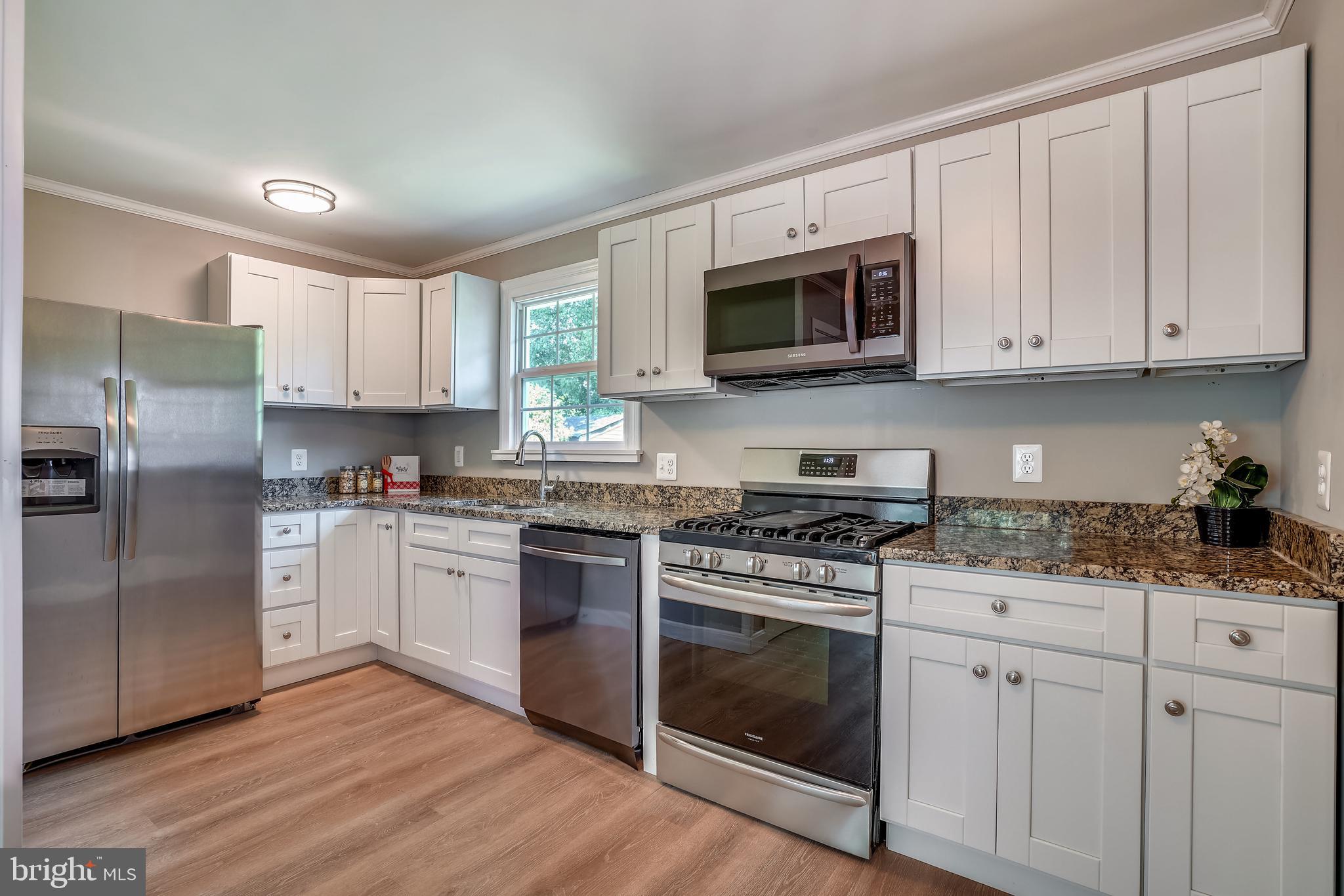 905 Kerwin Road Silver Spring, MD 20901 - Photo 6 of 47 Everything in the kitchen is brand new!