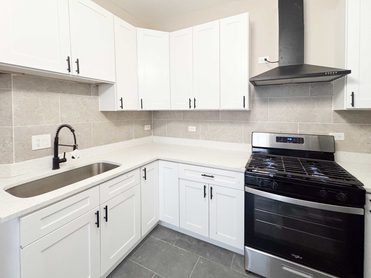 6640 South Union Avenue Chicago, IL 60621 - Photo 3 of 19