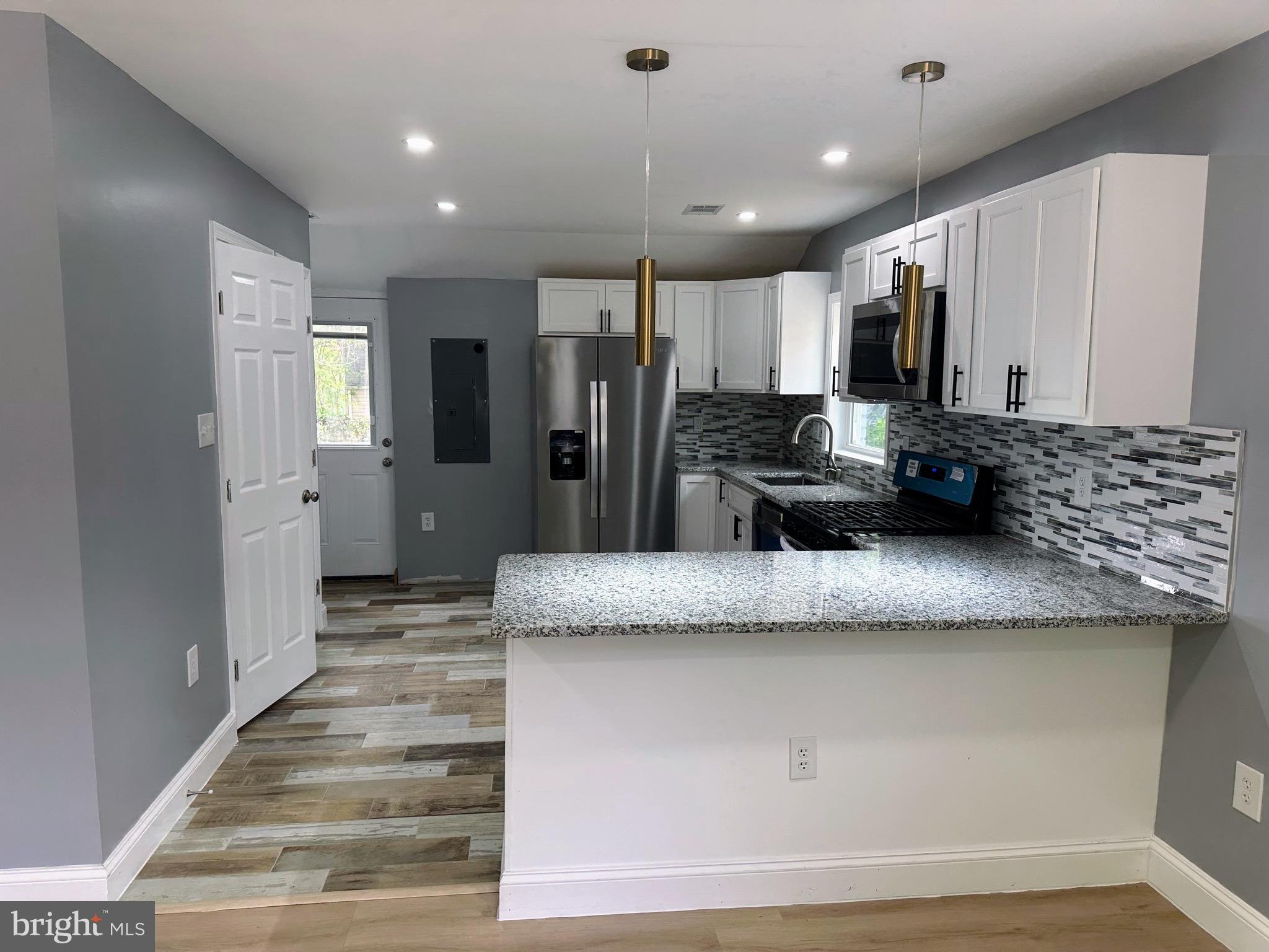 6937 Decatur Place Hyattsville, MD 20784 - Photo 6 of 17