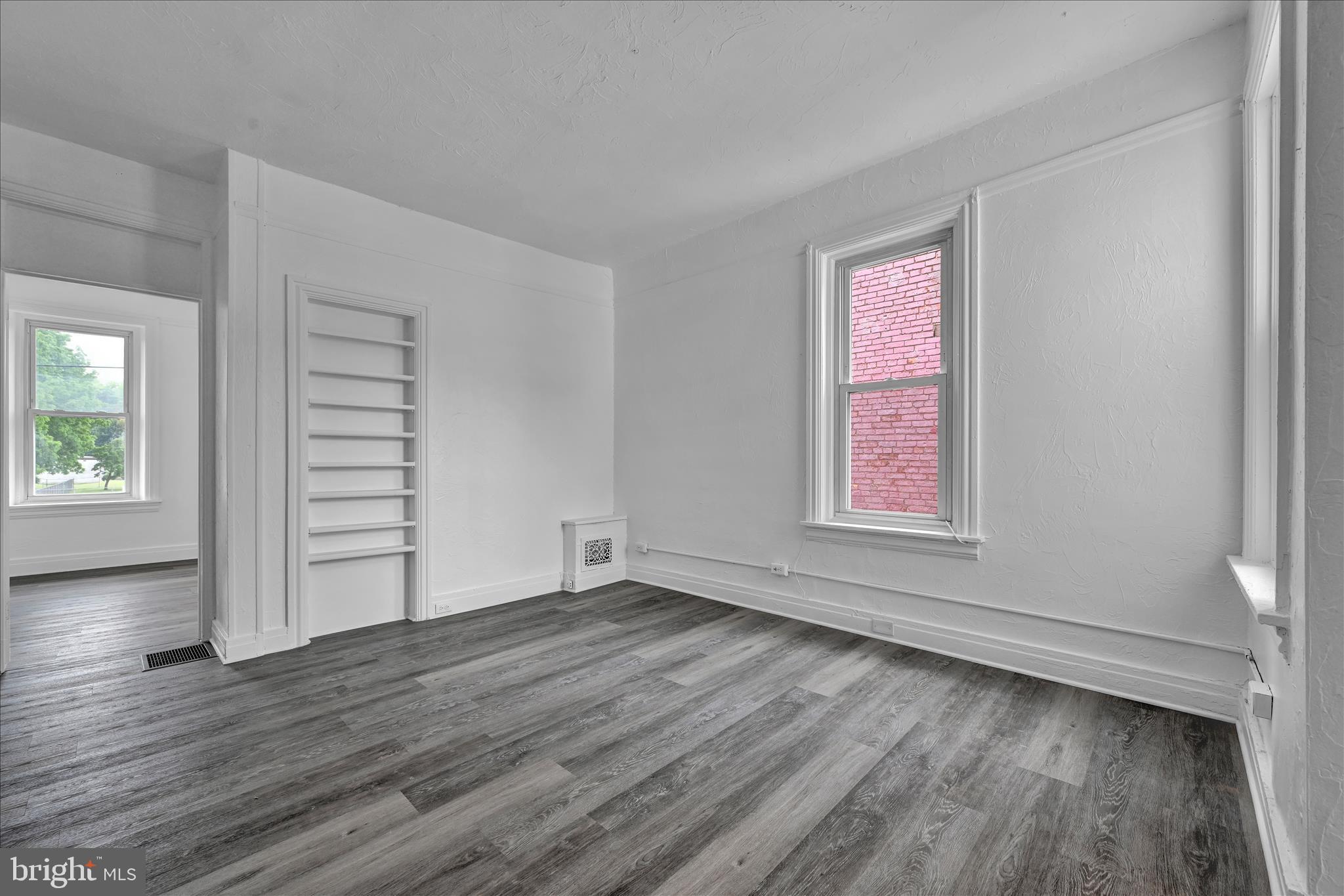 1127 Walnut Street Lebanon, PA 17042 - Photo 3 of 30 Unit 1 - Living Room