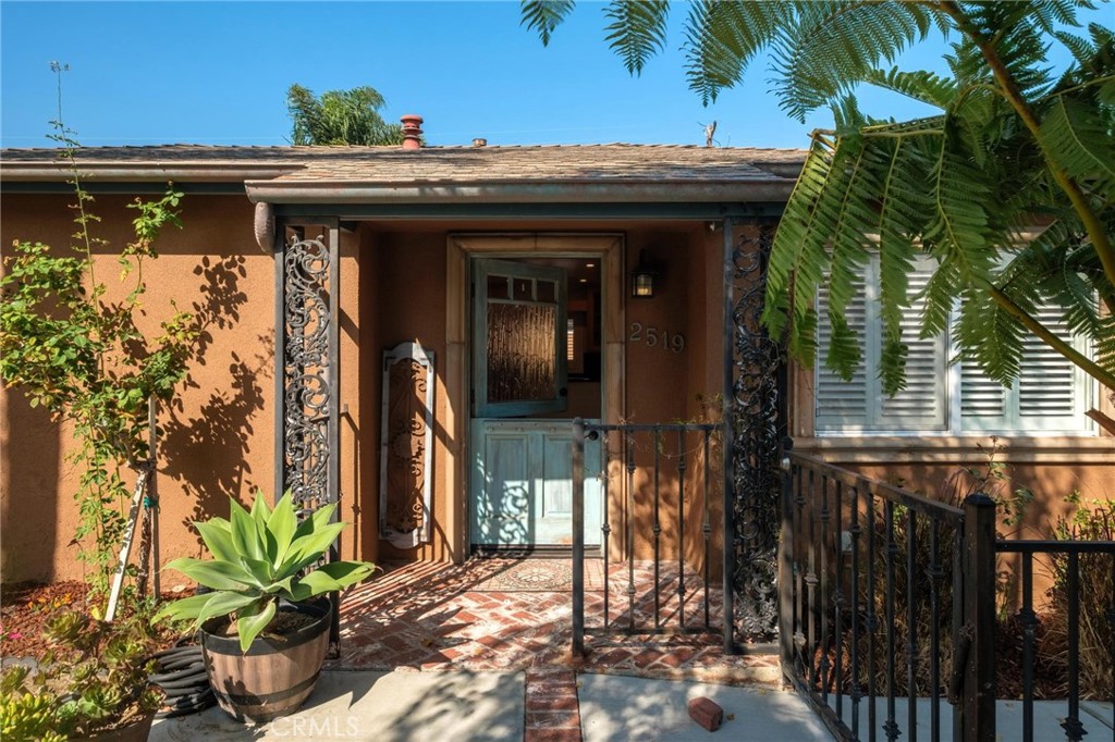 2519 Ralston Lane Redondo Beach, CA 90278 - Photo 44 of 69 a front view of a house