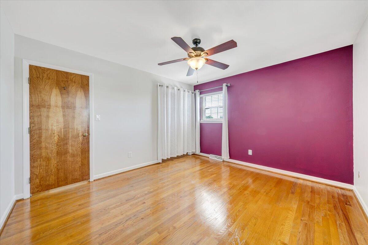 5812 Cove Road Roanoke, VA 24019 - Photo 11 of 28 17-MIB02644