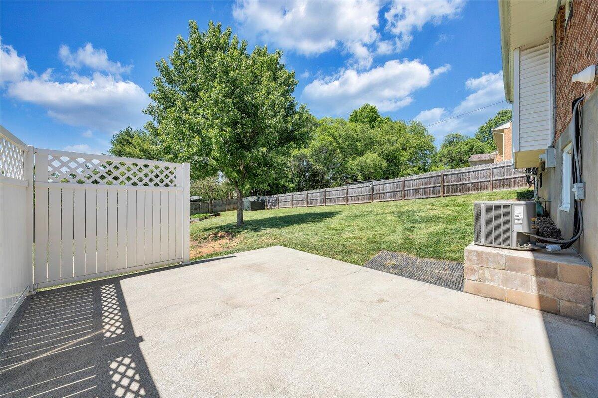 5812 Cove Road Roanoke, VA 24019 - Photo 20 of 28 29-MIB02680