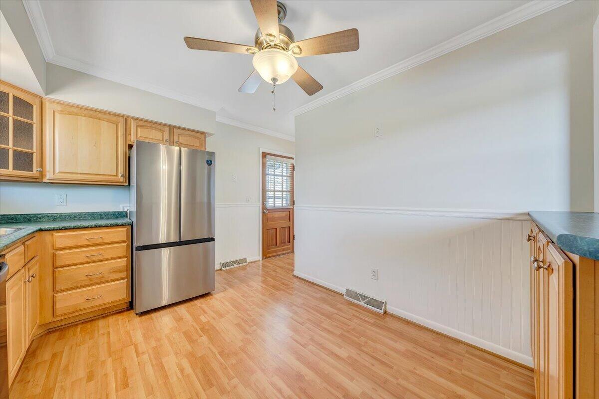5812 Cove Road Roanoke, VA 24019 - Photo 6 of 28 11-MIB02605