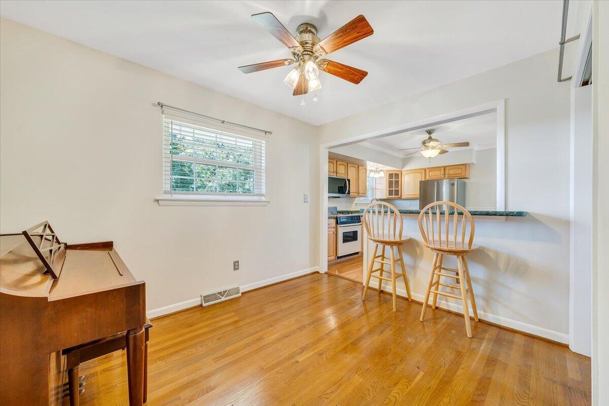 5812 Cove Road Roanoke, VA 24019 - Photo 8 of 28 14-MIB02620