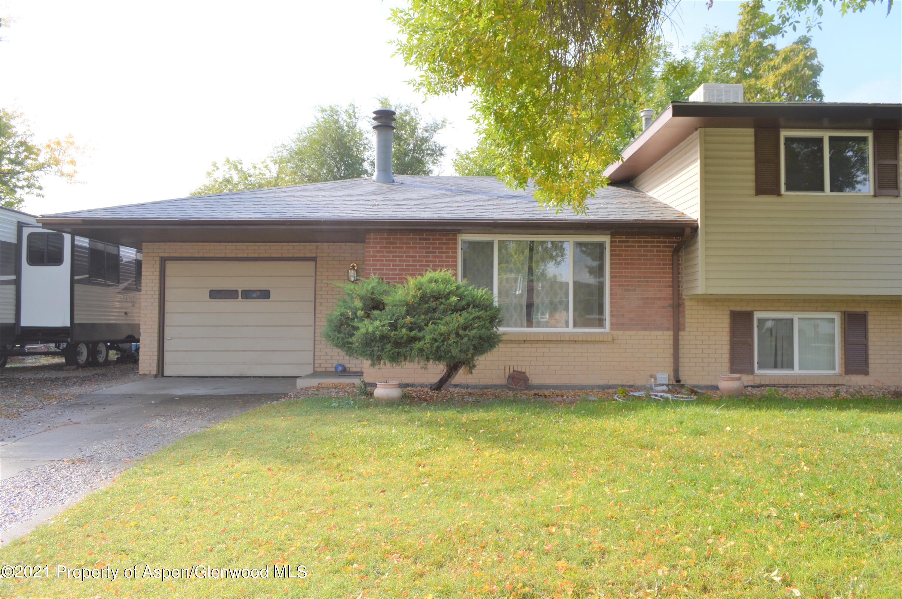 2113 Yosemite Road Grand Junction, CO 81507 - Photo 2 of 38 DSC_0073 (2)
