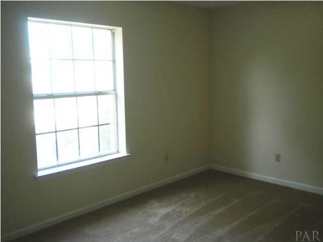 6541 Oakcliff Road Pensacola, FL 32526 - Photo 12 of 17 2nd Bedroom