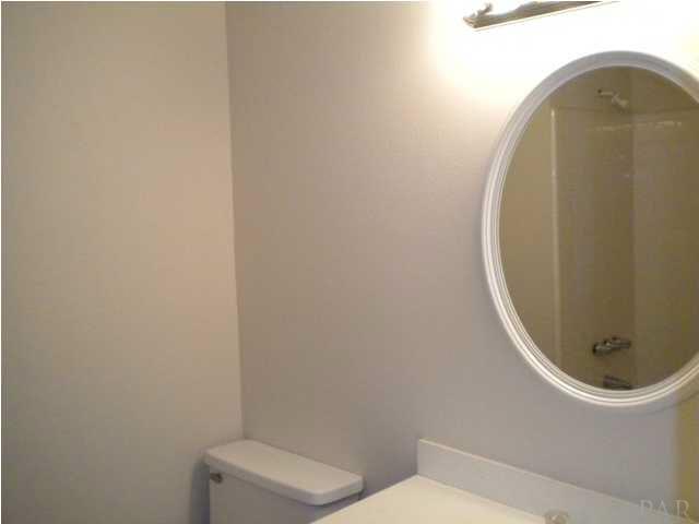 6541 Oakcliff Road Pensacola, FL 32526 - Photo 14 of 17 2nd Bath