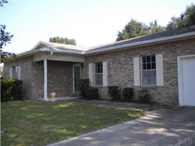 6541 Oakcliff Road Pensacola, FL 32526 - Photo 3 of 17 Great Entry Into This Brick Home