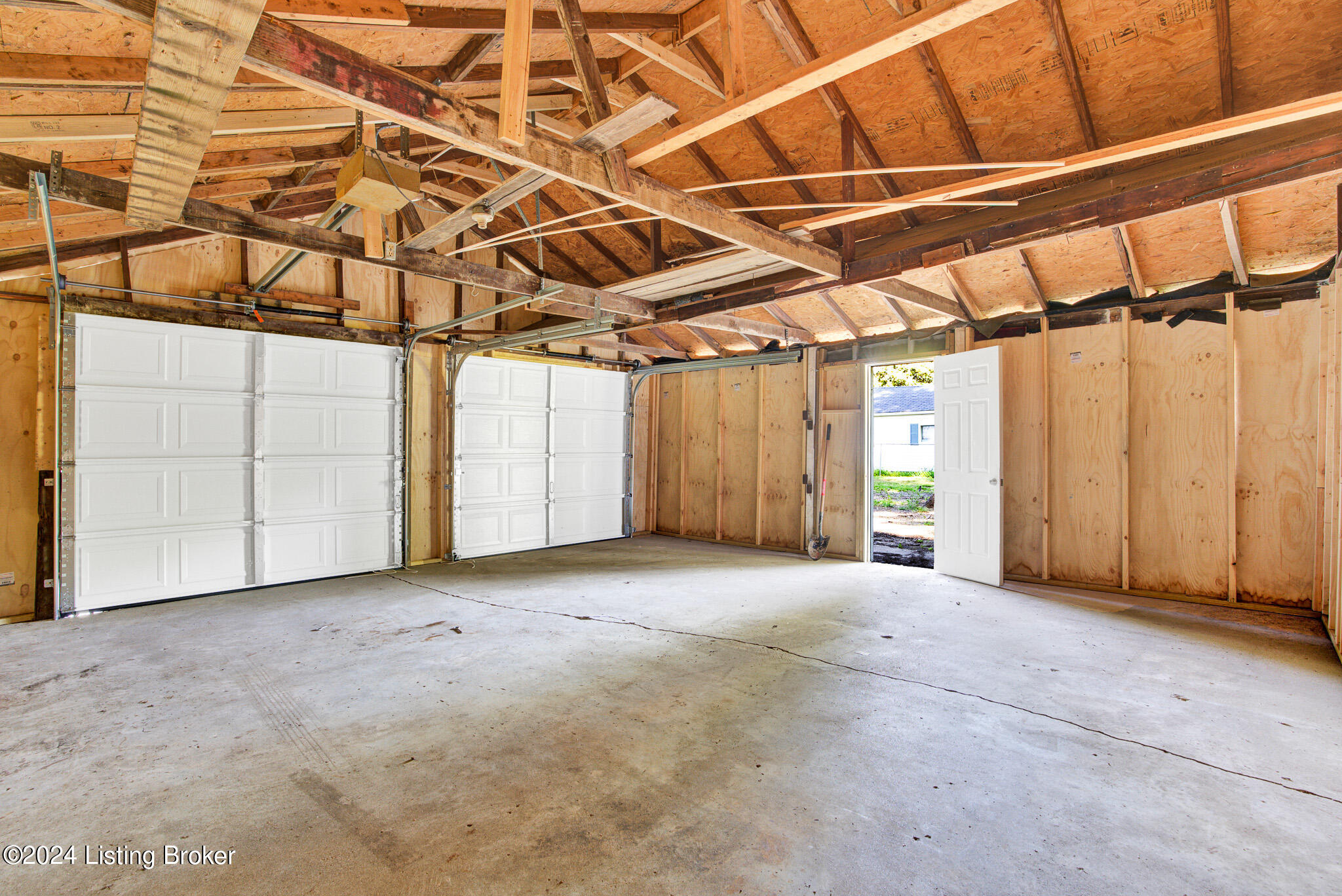 5067 Poplar Level Road Louisville, KY 40219 - Photo 32 of 34 DSC04611