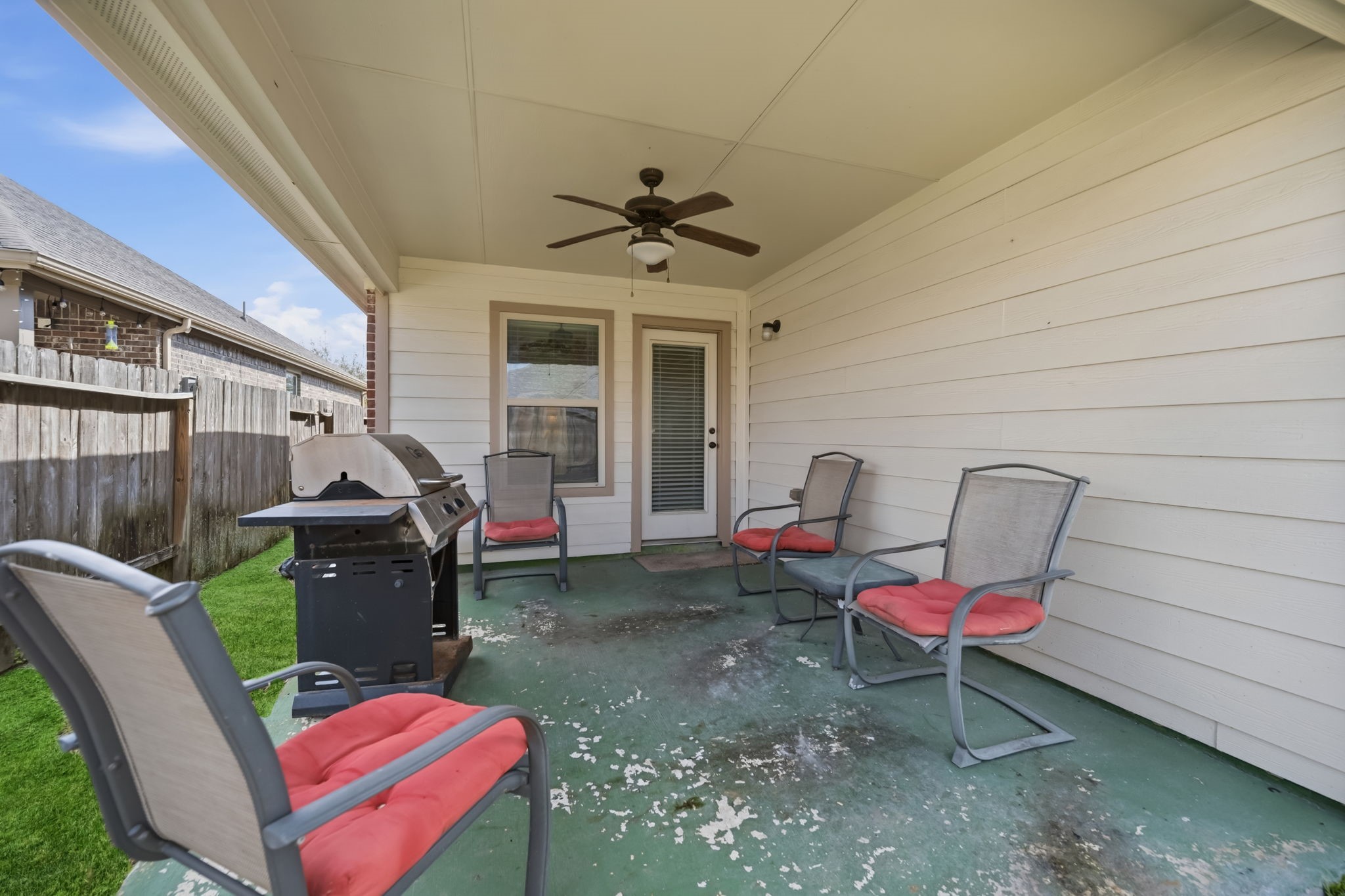 24118 McKinzie Ridge Drive Porter, TX 77365 - Photo 24 of 25 a view of a lounge chairs in the patio
