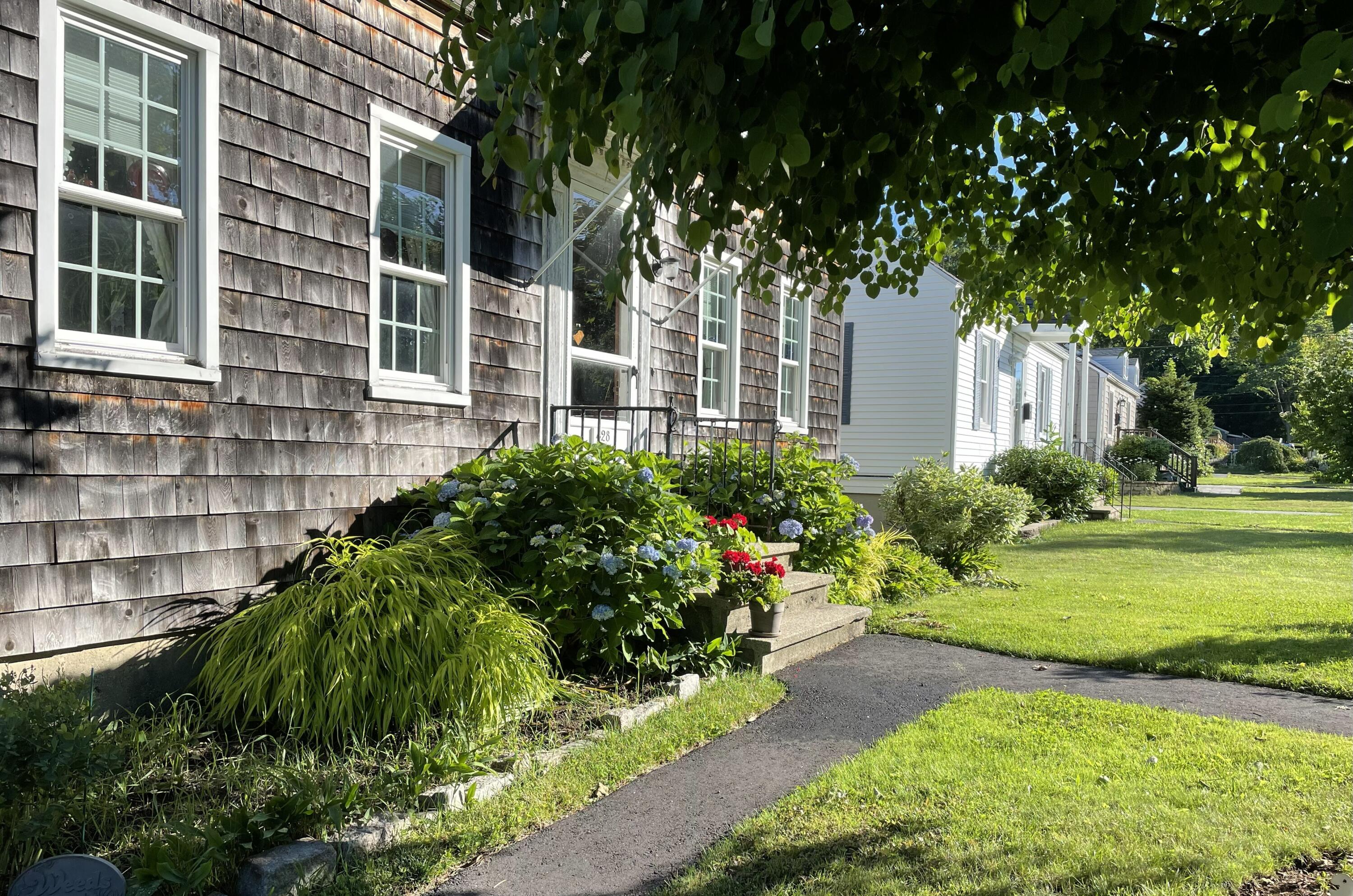 428 Allen Avenue Portland, ME 04103 - Photo 3 of 85 428 Allen8
