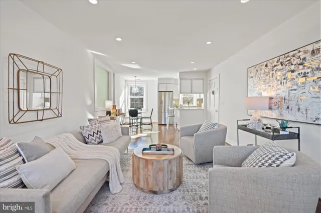 $595,000 | 3361 South Wakefield Street, Unit B1, Arlington, VA 22206