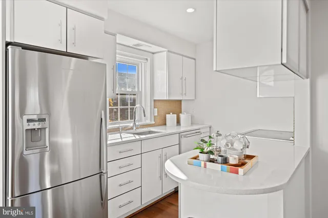 $595,000 | 3361 South Wakefield Street, Unit B1, Arlington, VA 22206