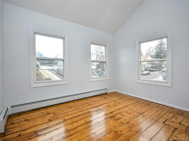 $1,199,000 | 12 2nd Avenue, Port Washington, NY 11050