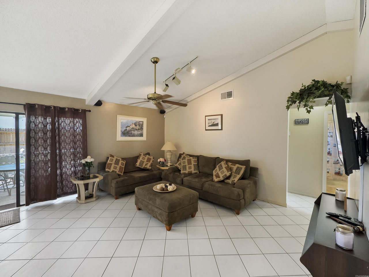 19786 Southampton Terrace Boca Raton, FL 33434 - Photo 4 of 13 Great Room
