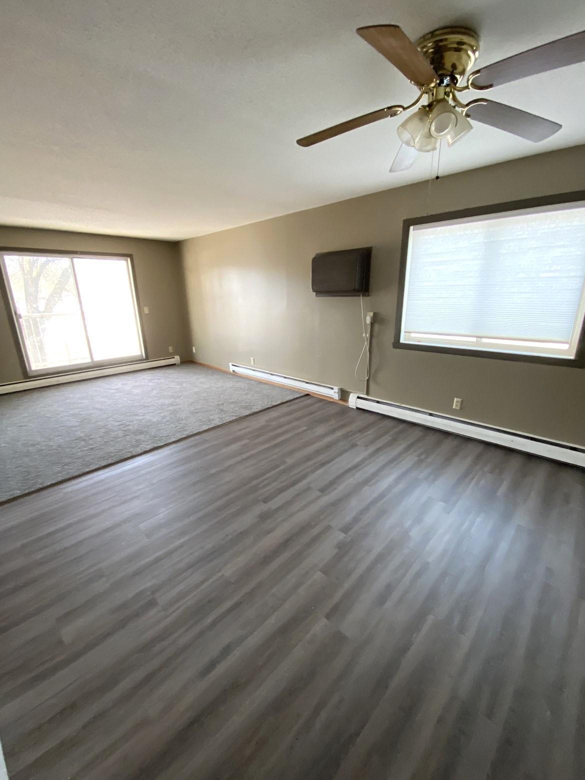 901 Pearl Avenue, Unit 208 Marshall, MN 56258 - Photo 3 of 7